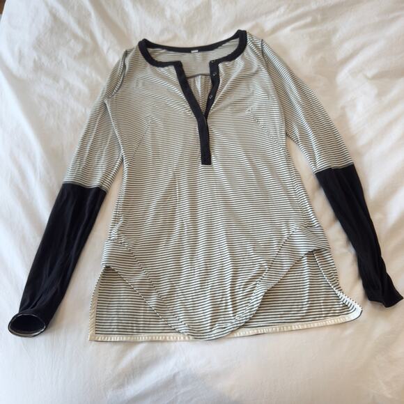 lululemon athletica Tops - Lululemon Urbanite Henley Long Sleeve Top Hyper Stripe Angel Wing/Black Size 4